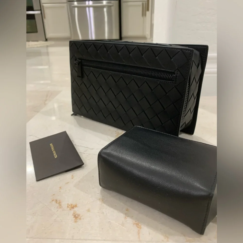 BOTTEGA VENETA ​Intrecciato Woven Leather Travel Case